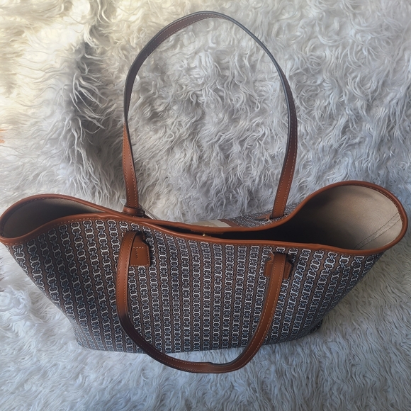 Tory Burch Gemini Link Canvas Tote Light Umber Gemini Link- New W/ Tag Flaws - Picture 6 of 15